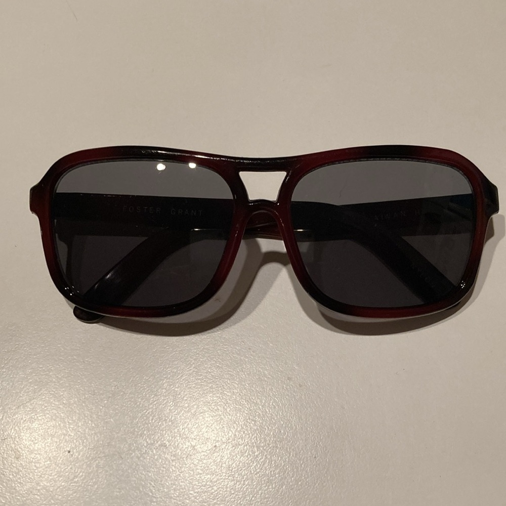 Foster grant vintage navigator style sunglasses